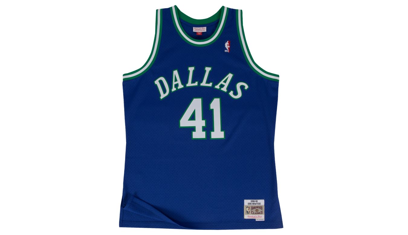 Mitchell \u0026 Ness Dallas Mavericks - 82 